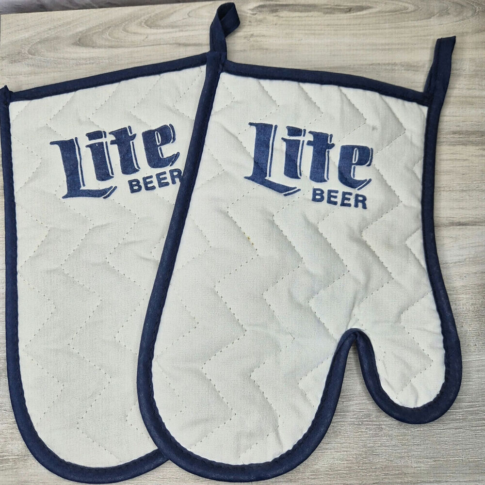 Vintage Miller Lite Beer Oven Mitts Pair Quilted BBQ Grill Promo Barware 80s 90s